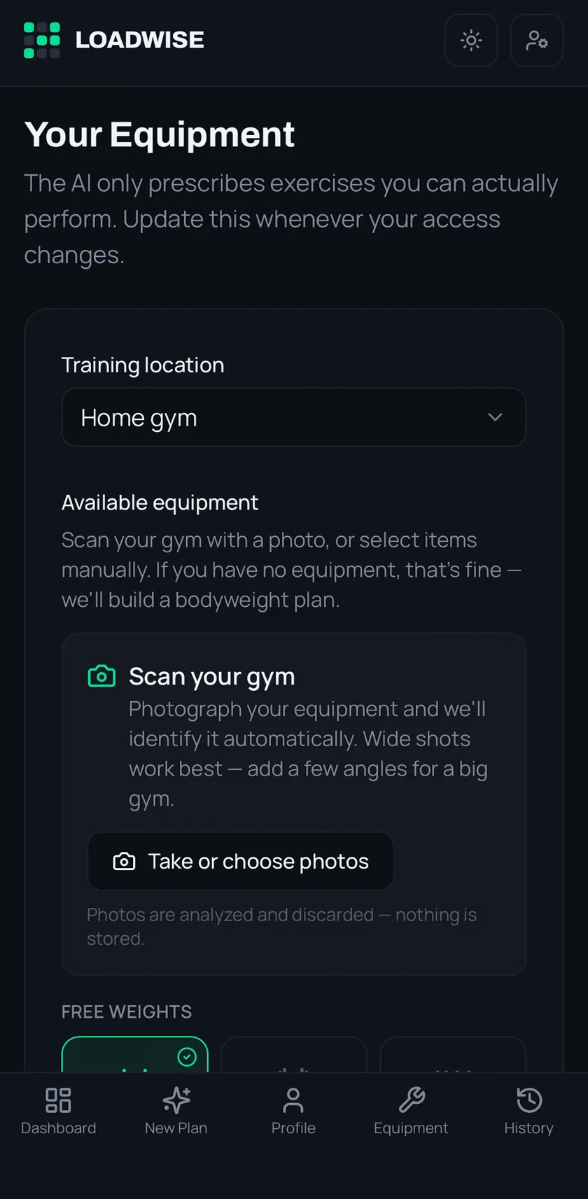 The LoadWise equipment screen, showing the gym photo scanner above the equipment picker